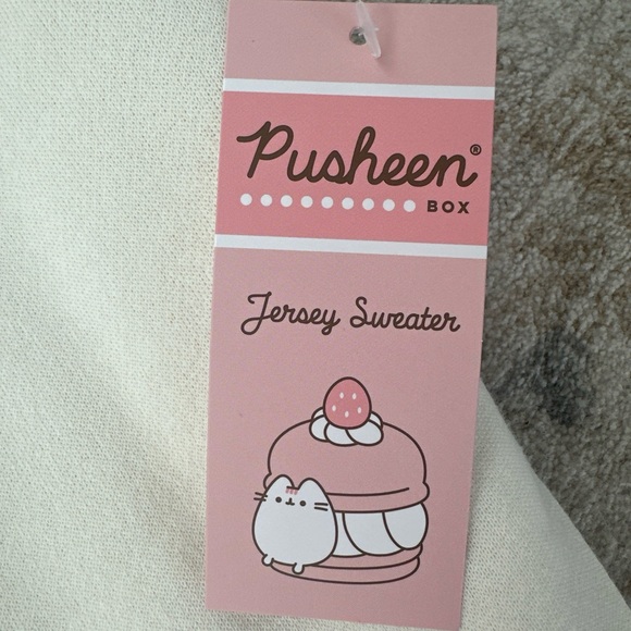 Pusheen Cream Sweatshirt with Macaron Design - Picture 3 of 4